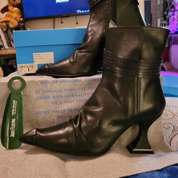 SEVERINE BY JOHN FLUEVOG BLACK BOOTIES SIZE 8.5 - Picture 1 of 10